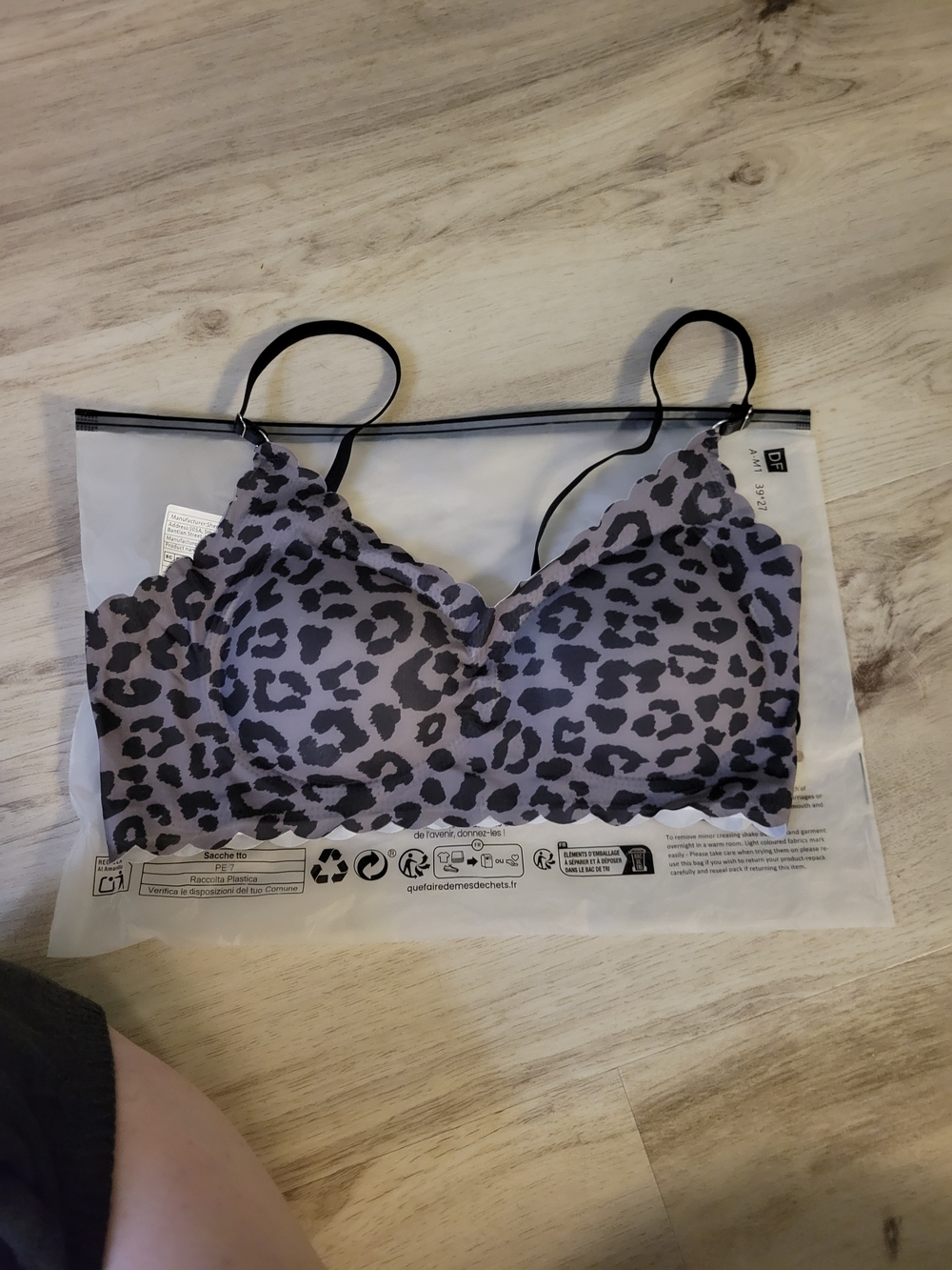 Leopard-Print Wireless Bralette in Gray